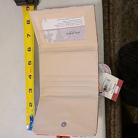 MUNDI BRAND WOMEN'S "FRUIT PUNCH FLORAL" WALLET WITH RFID PROTECTION - Picture 13 of 13